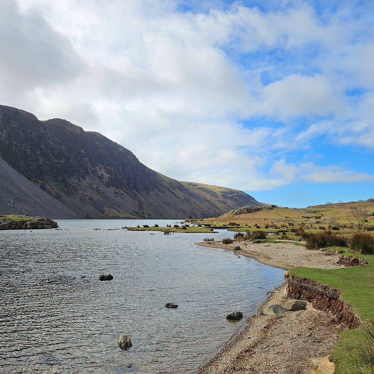 Wast Water lake with screes and Scafell Pike, Lake District